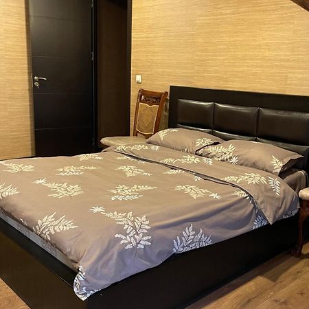 Beautiful Apartment On Atoneli Tbilisi Luaran gambar